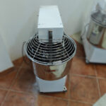 Amassadeira de espiral com cuba fixa (cap. 22lts) (400x700x680mm)
