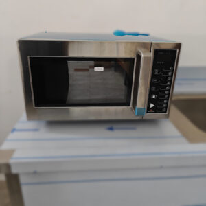 Forno Micro-ondas MD1000, comando digital e temporizador (520x442x312mm)