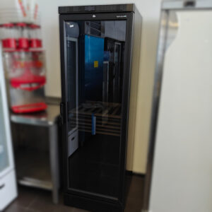 Expositor refrigerado para vinhos c/ 1 temperatura CPV1380E (595x640x1840mm)