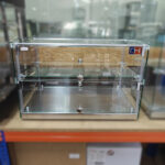 Vitrine neutra expositora c/ 2 planos (555x361x368mm)