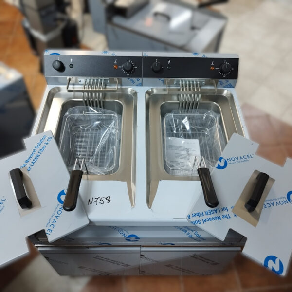 N758 (2) N758 (2)