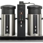 Máquina de café de filtro 90 l com dispensador de água quente e 2 containers