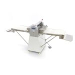 Máquina de Enrolar Massa - 52 cm - Modelo de Chão - Dobrável