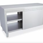 Mesa armário central 1800x700x850 com puertas correderas pasantes