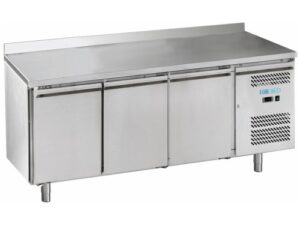 MESA REFRIGERADA VENTILADA MONOBLOCO COM SUPORTE 0°+8°C FORCOLD (M-GN3200TN-FC)