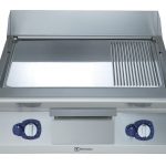 Electrolux Professional E9FTGHCP00 GAS FRYTOP CHR.SMOOTH+RIBB.SLOPED 800 MM (Code 391055, Alias 9PDX391055)