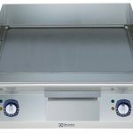 Electrolux Professional E9IINIAOMEA ELECTRIC FRYTOP SMOOTH HORIZONTAL PLATE 800MM-230V-BRUSHED CHROME (Code 391399)